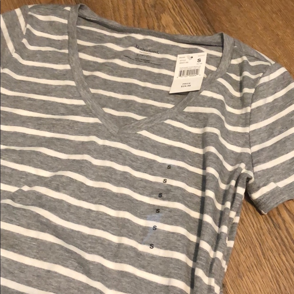 NWT maternity shirt
